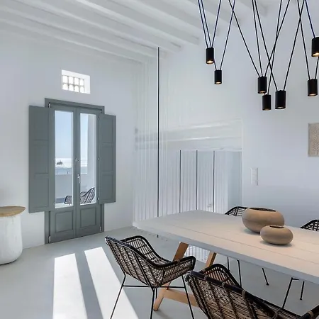 Brand New Tourlos Next To Town 5 Bedroom Mykonos Town